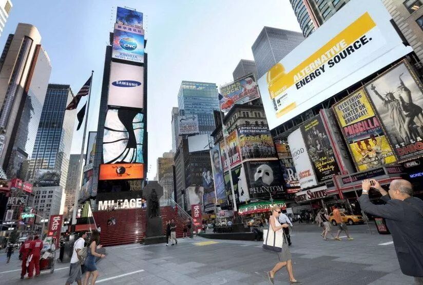 8868app最新版下载工控机在多媒体播放平台中的应用